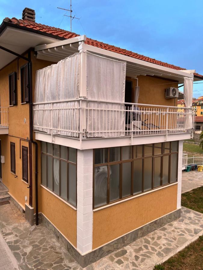 Il Gattino di Porto - apt 6 - Monolocale terrazzo piscina Imperia Esterno foto