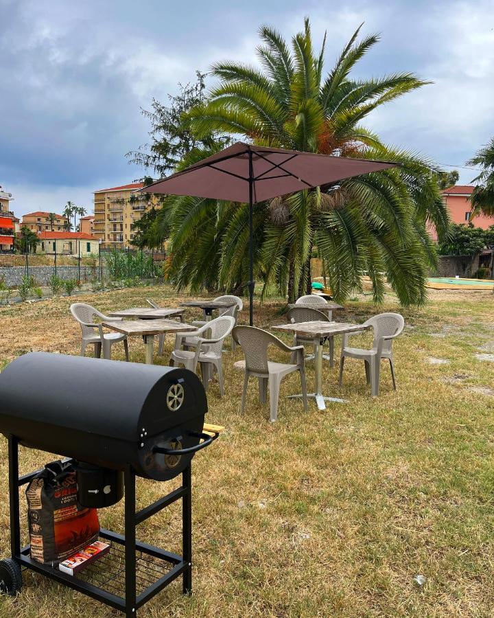 Il Gattino di Porto - apt 6 - Monolocale terrazzo piscina Imperia Esterno foto