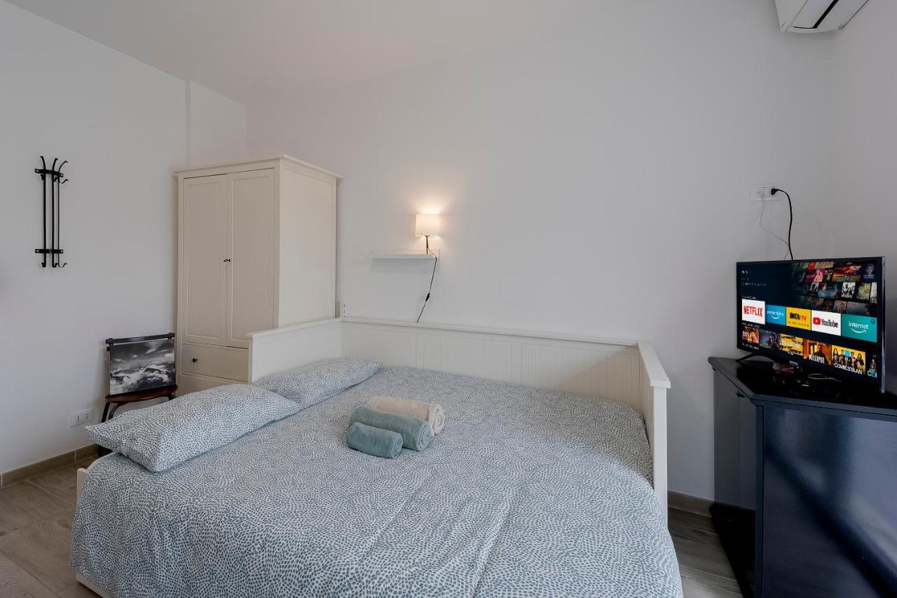 Il Gattino di Porto - apt 6 - Monolocale terrazzo piscina Imperia Esterno foto
