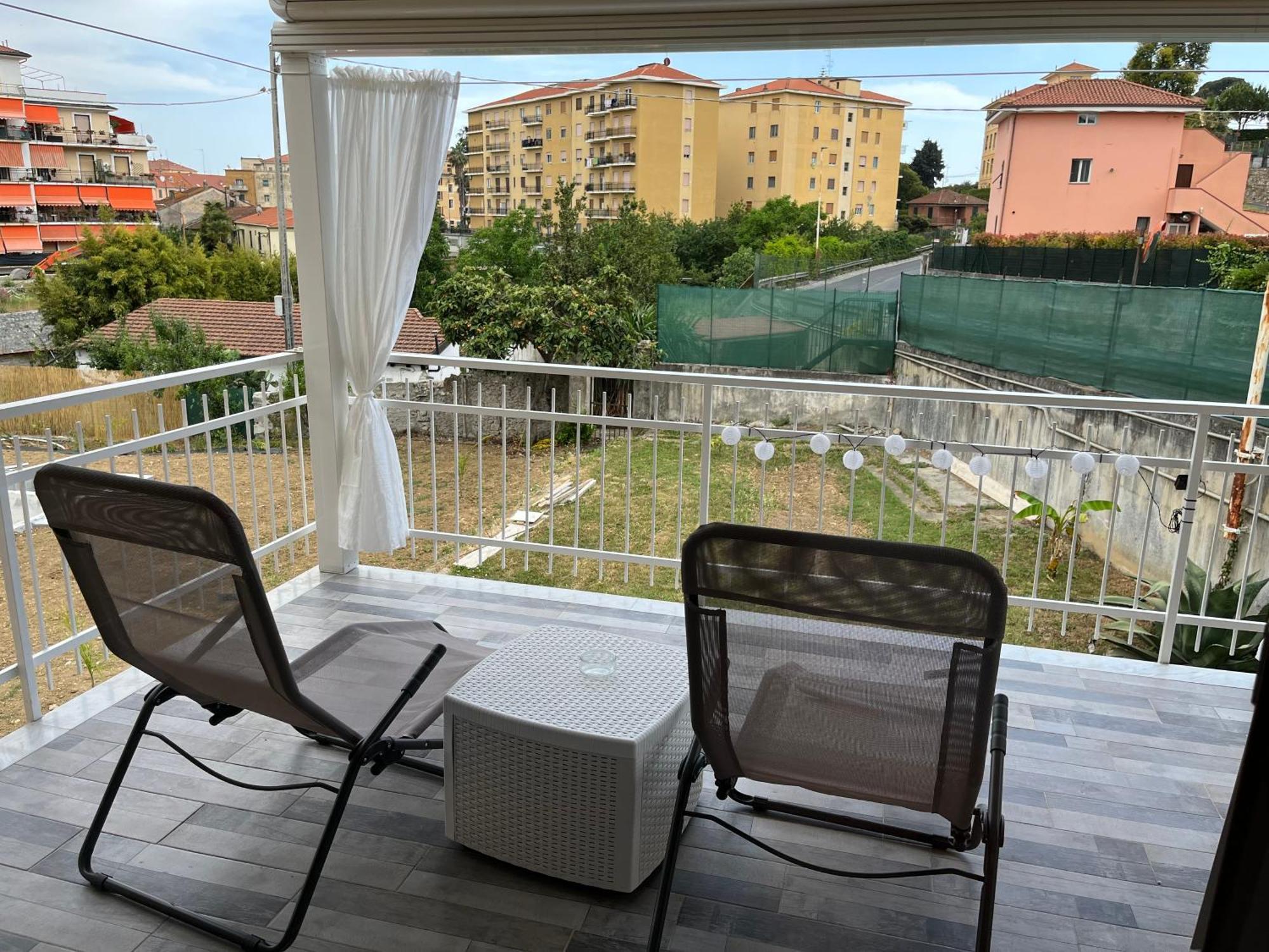 Il Gattino di Porto - apt 6 - Monolocale terrazzo piscina Imperia Esterno foto